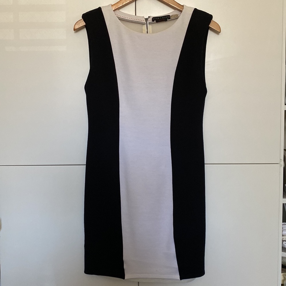 Alice + Olivia Color Block Shift Dress - image 1